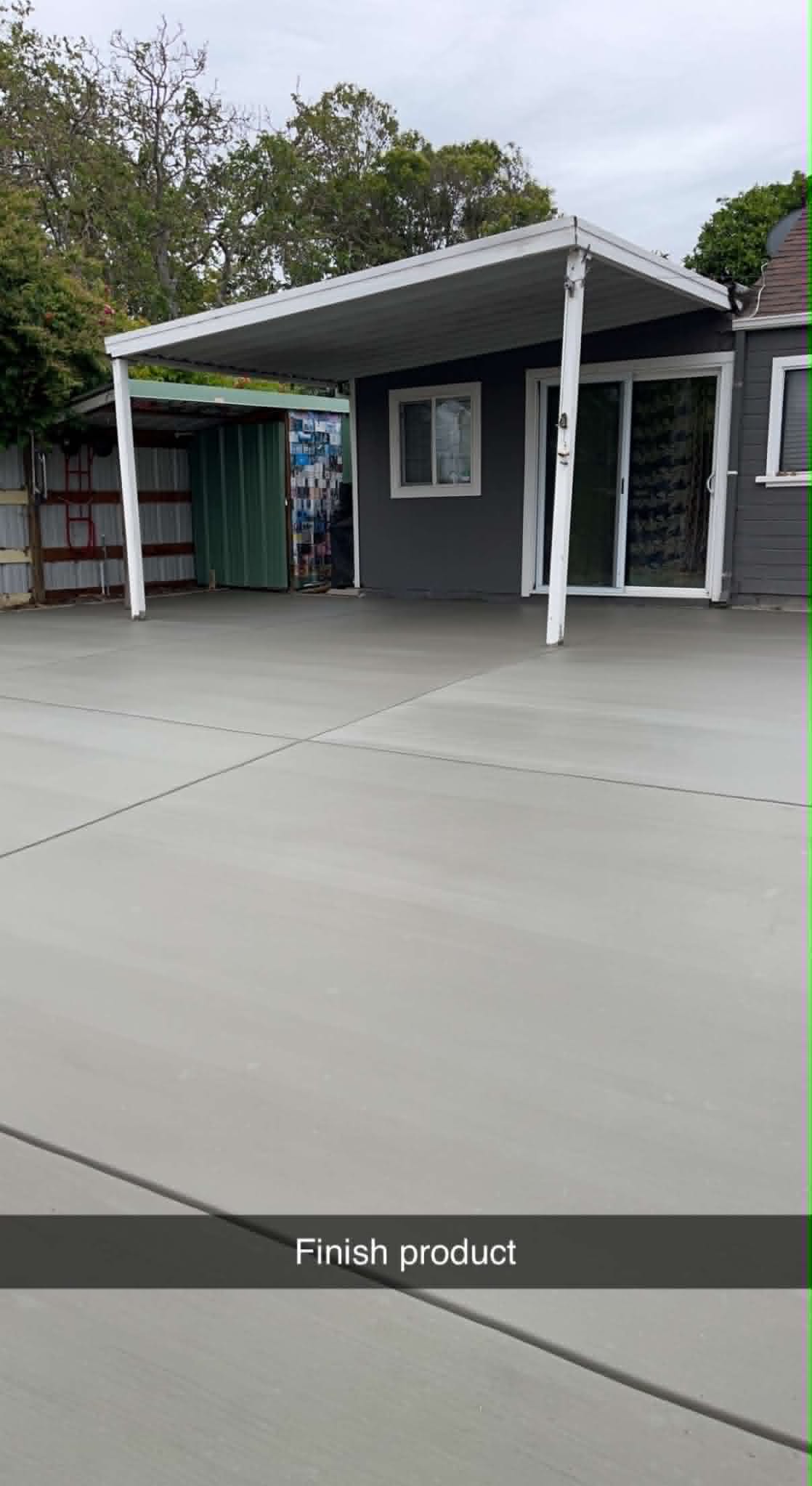Smooth concrete finish pour